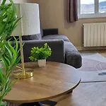 Appartement T2 Spacieux Idealement Situe - 2 *