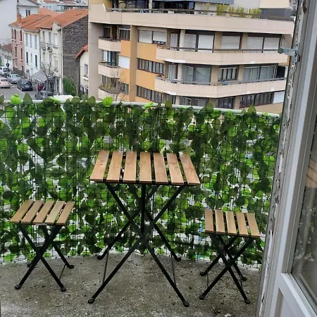 Charmant T2 Spacieux Idealement Situe - 2 Chambres