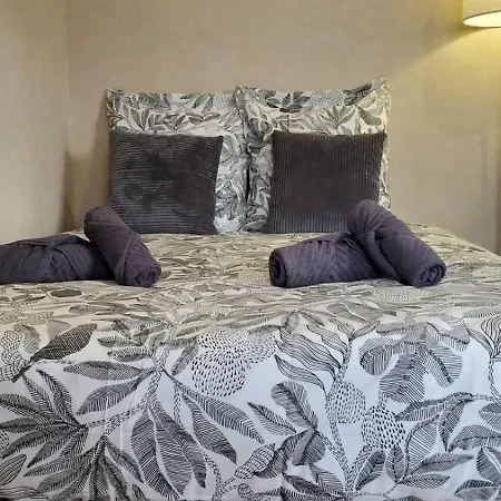 T2 Bis Avec Espace Nuit - 4 Couchages