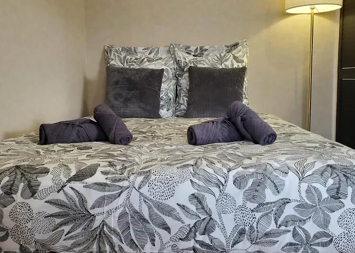 T2 Bis Avec Espace Nuit - 4 Couchages